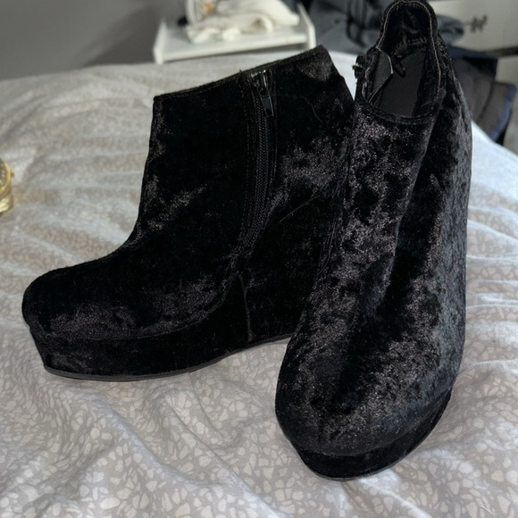 Ardene Shoes - Ardene heeled boots
